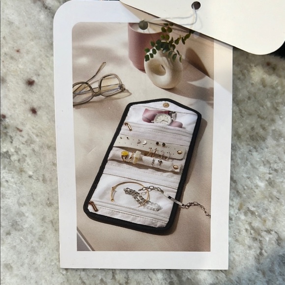 Elegant Blue Quilted Cosmetic Case with Waterproof Lining - Picture 2 of 4